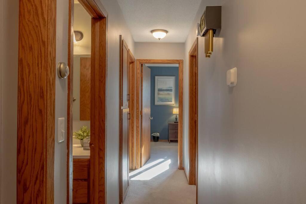 Family Home W/ 2 King, 2 Queen Beds + Game Room Bemidji Dış mekan fotoğraf