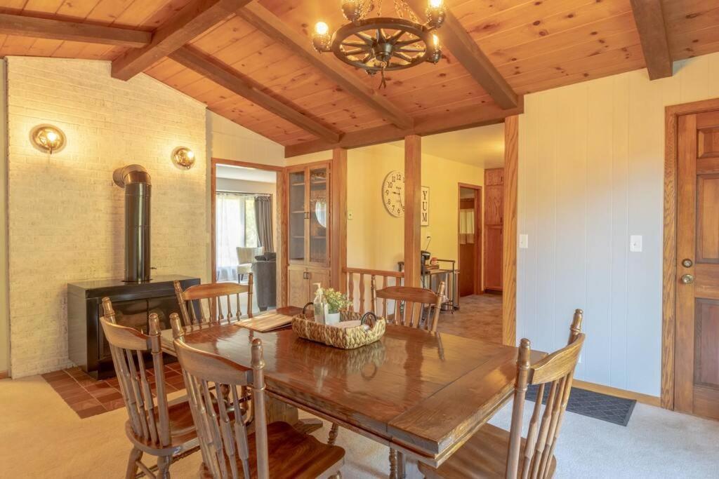 Family Home W/ 2 King, 2 Queen Beds + Game Room Bemidji Dış mekan fotoğraf